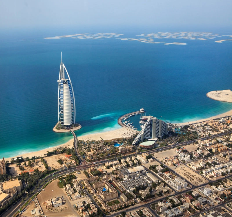 Top Family-Friendly Attractions in Dubai: Explore Easily with Hop-On Hop-Off Buses
