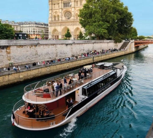 Exploring Paris by Bus: An Unforgettable Experience