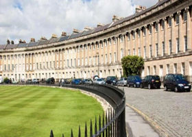 The Best Time to Visit Bath – Month On Month Guide