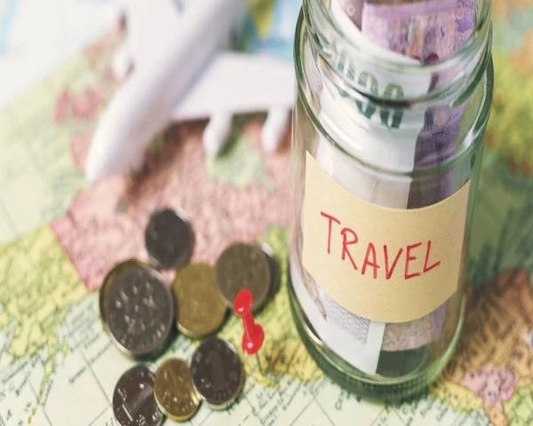 How to Save Money on Travel: Budget Tips and Tricks?
