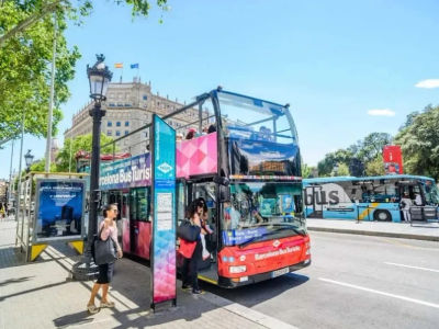 Pros & Cons of Hop-On Hop-Off Barcelona