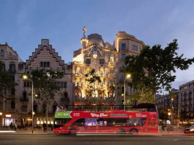 Is Hop-On Hop-Off Cheaper Than a Taxi in Barcelona?