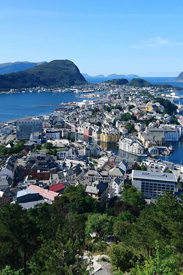 Alesund Hop On Hop Off Bus Tour