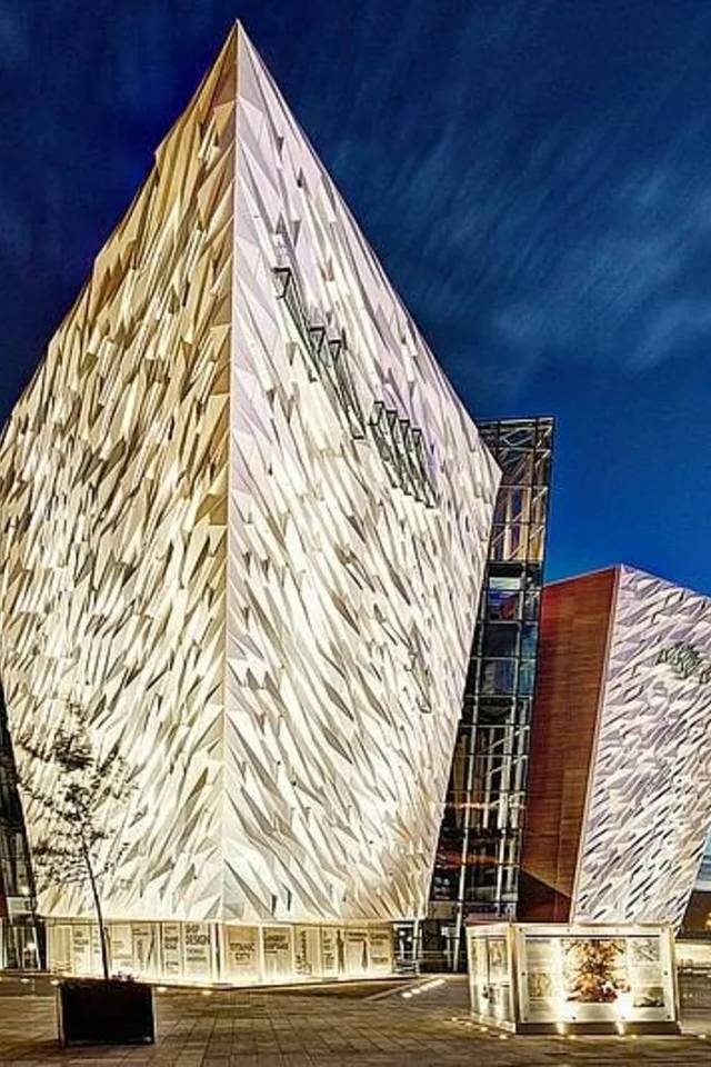 Belfast Hop On Hop Off Bus Tour