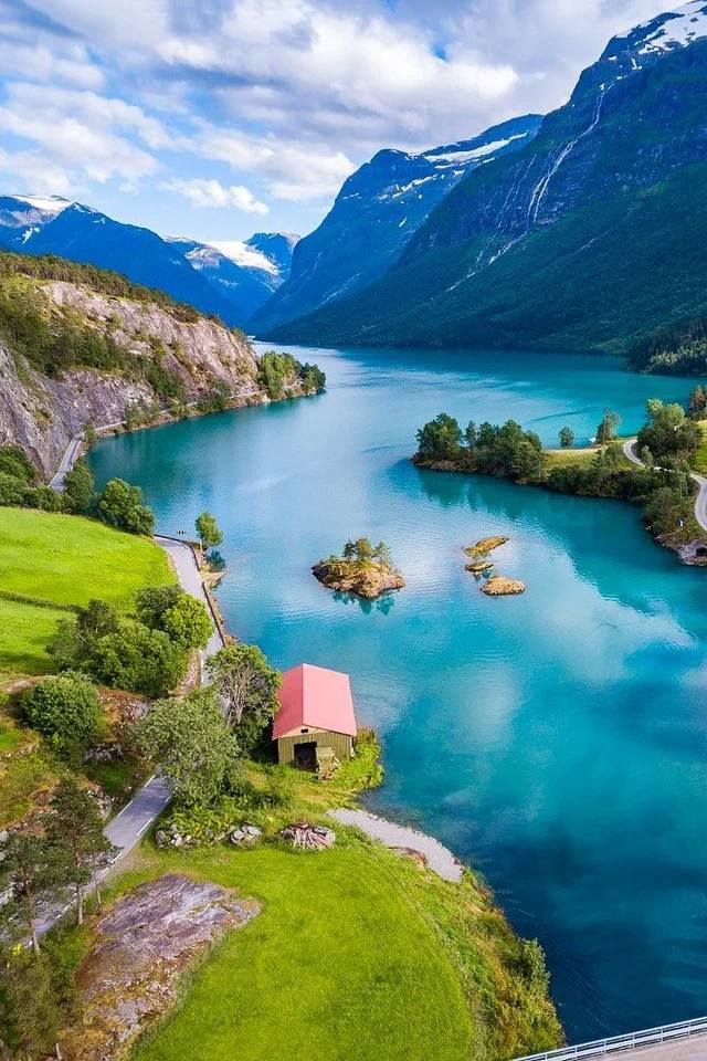 Geiranger Hop On Hop Off Bus Tour