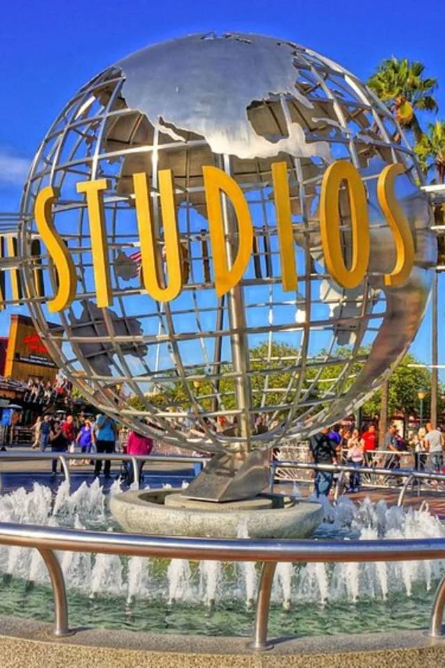 Los Angeles Hop On Hop Off Bus Tour