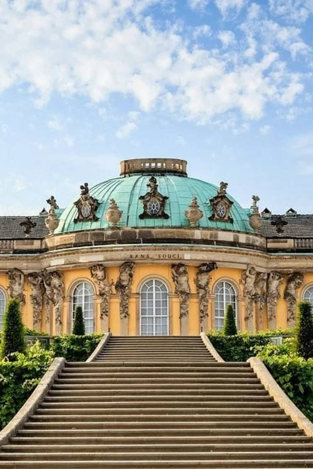 Potsdam Hop On Hop Off Bus Tour