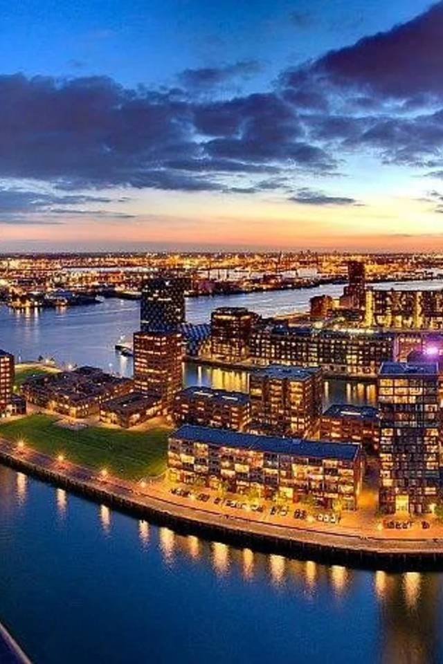 Rotterdam Hop On Hop Off Bus Tour