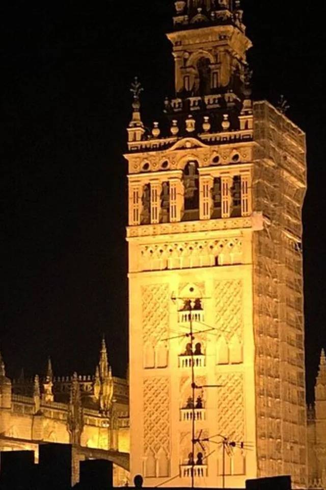 Seville Hop On Hop Off Bus Tour