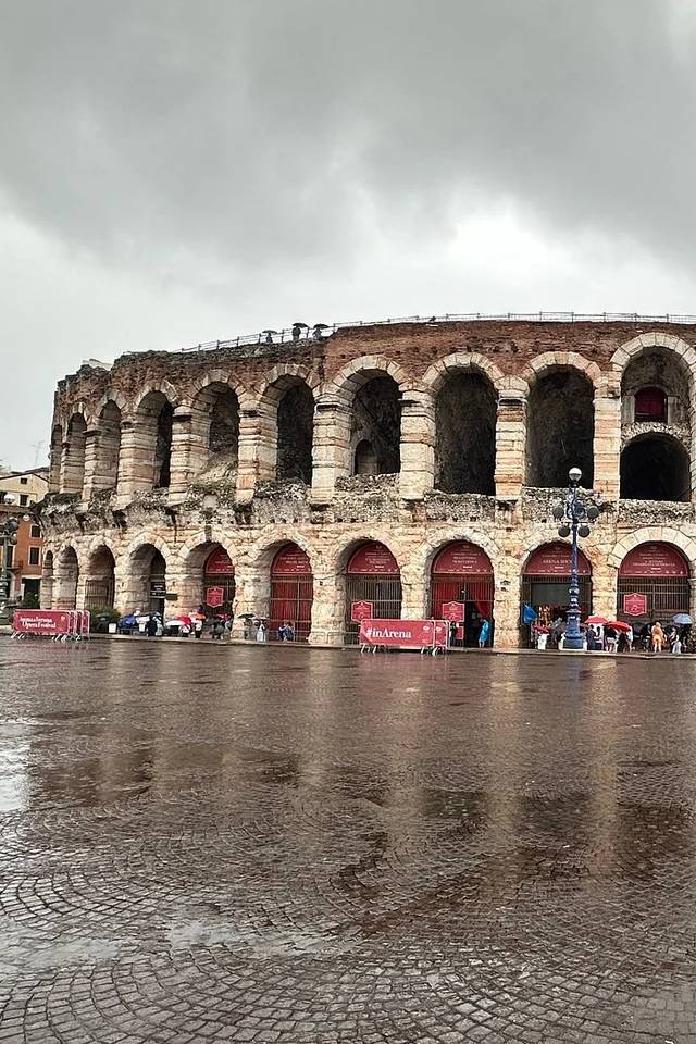 Verona Hop On Hop Off Bus Tour