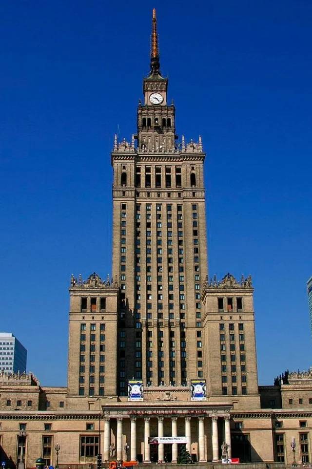 Warsaw Hop On Hop Off Bus Tour