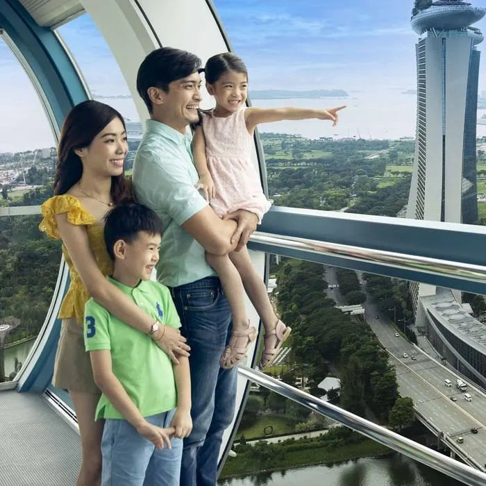 City Tours: FunVee Sightseeing Hop On Hop Off with Singapore Flyer