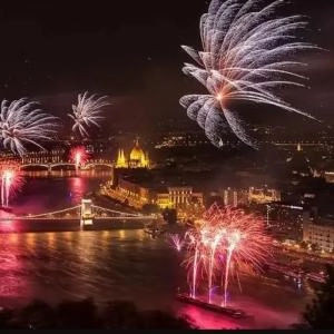 Silverline Cruises: Budapest New Years Eve Party Cruise