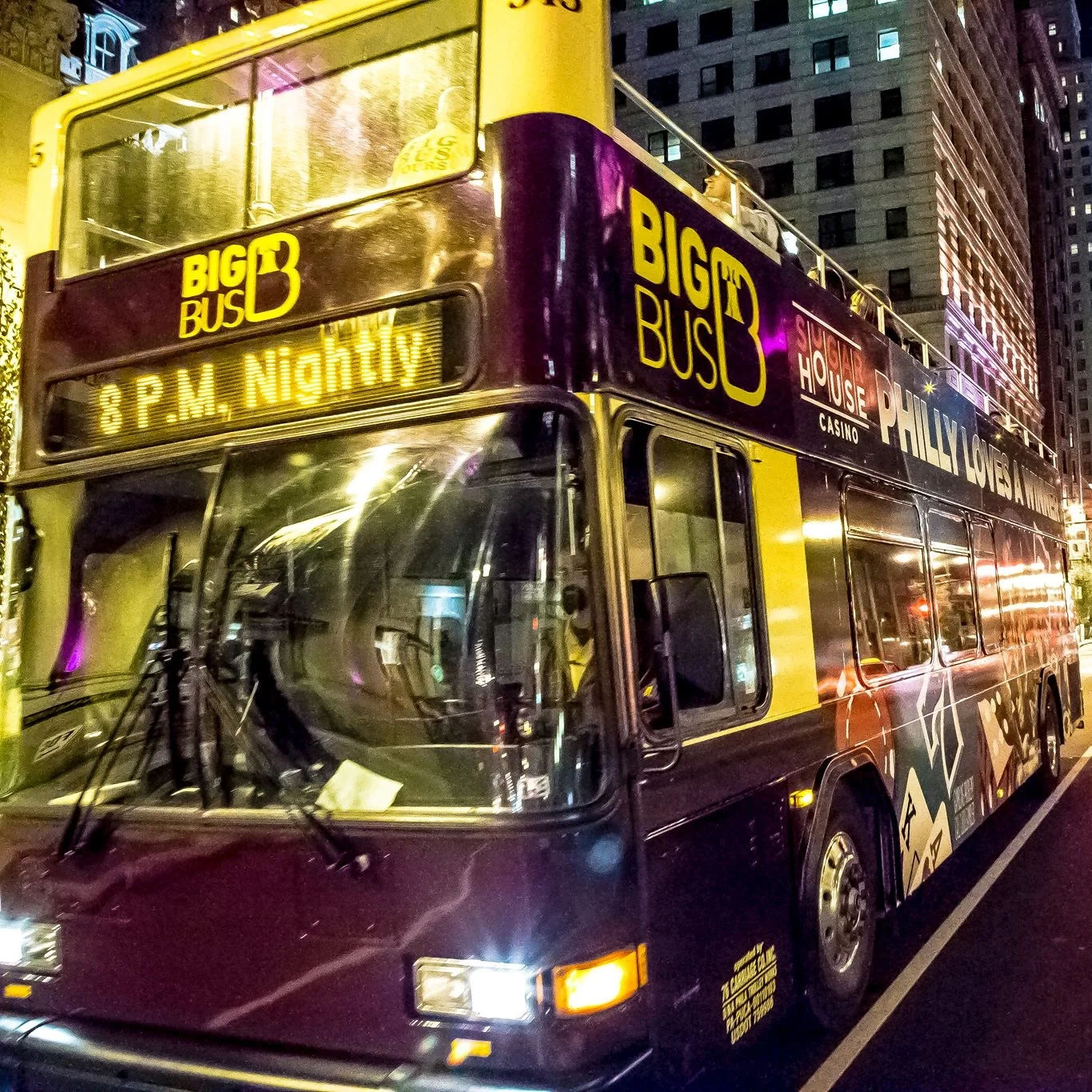 Big Bus Philadelphia: Philly by Night Bus Tour