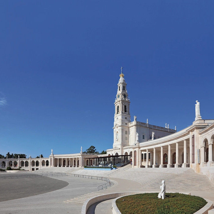 Guided Visit to Fatima with Transfers