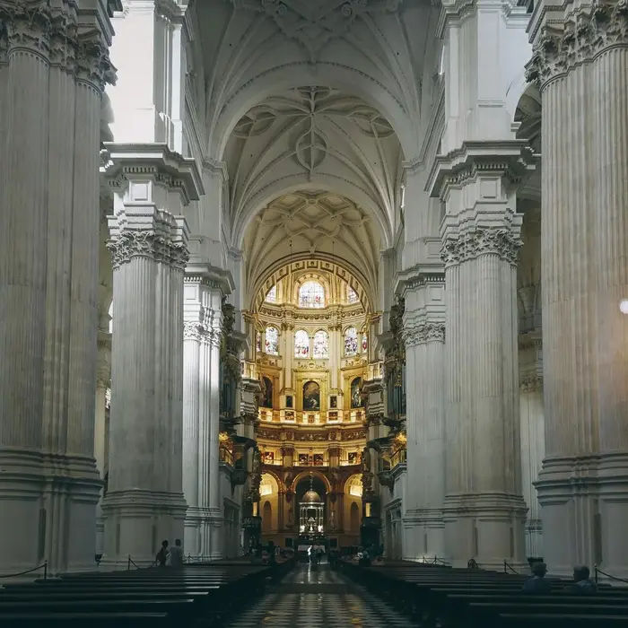 Guided Tour to Cathedral and Royal Chapel 