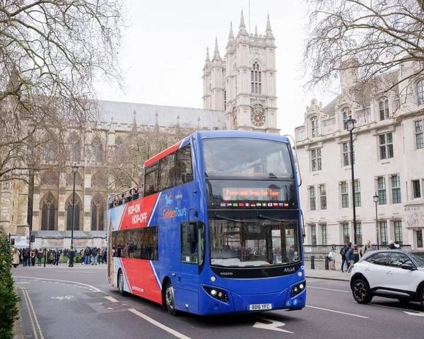 Golden Tours: London Hop On, Hop Off with Westminster Abbey