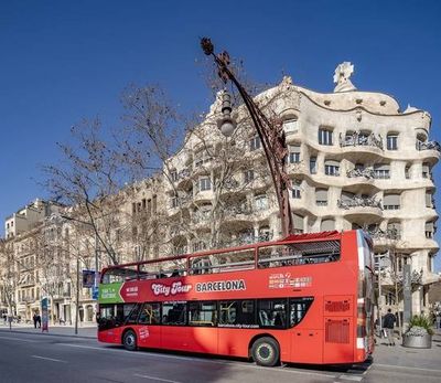 Barcelona City Tour: Hop-On, Hop-Off Bus Tour