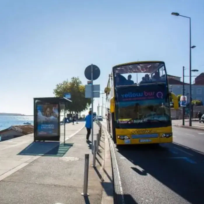 Yellow Bus: Porto Hop-On, Hop-Off Vintage Bus with Burger