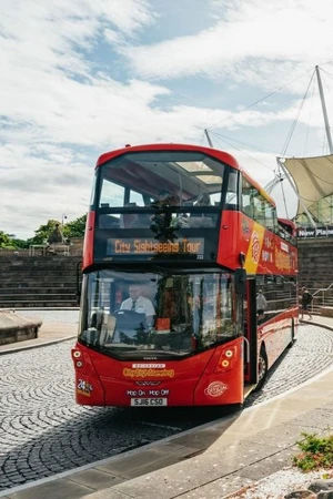 Edinburgh Bus Tours - Hop on Hop off Bus Tours
