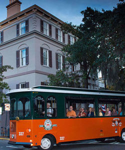 Savannah: Old Town Trolley Hop-On, Hop-Off Tour