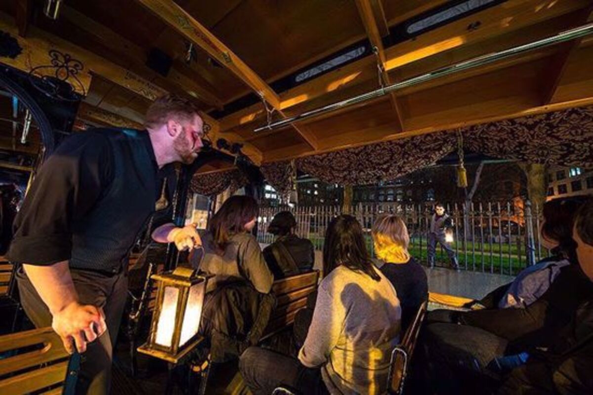 Ghosts and Gravestones Tour Boston