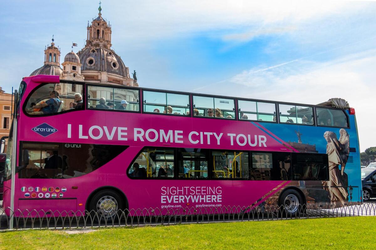 Gray Line Rome: Hop-On, Hop-Off Bus Tour