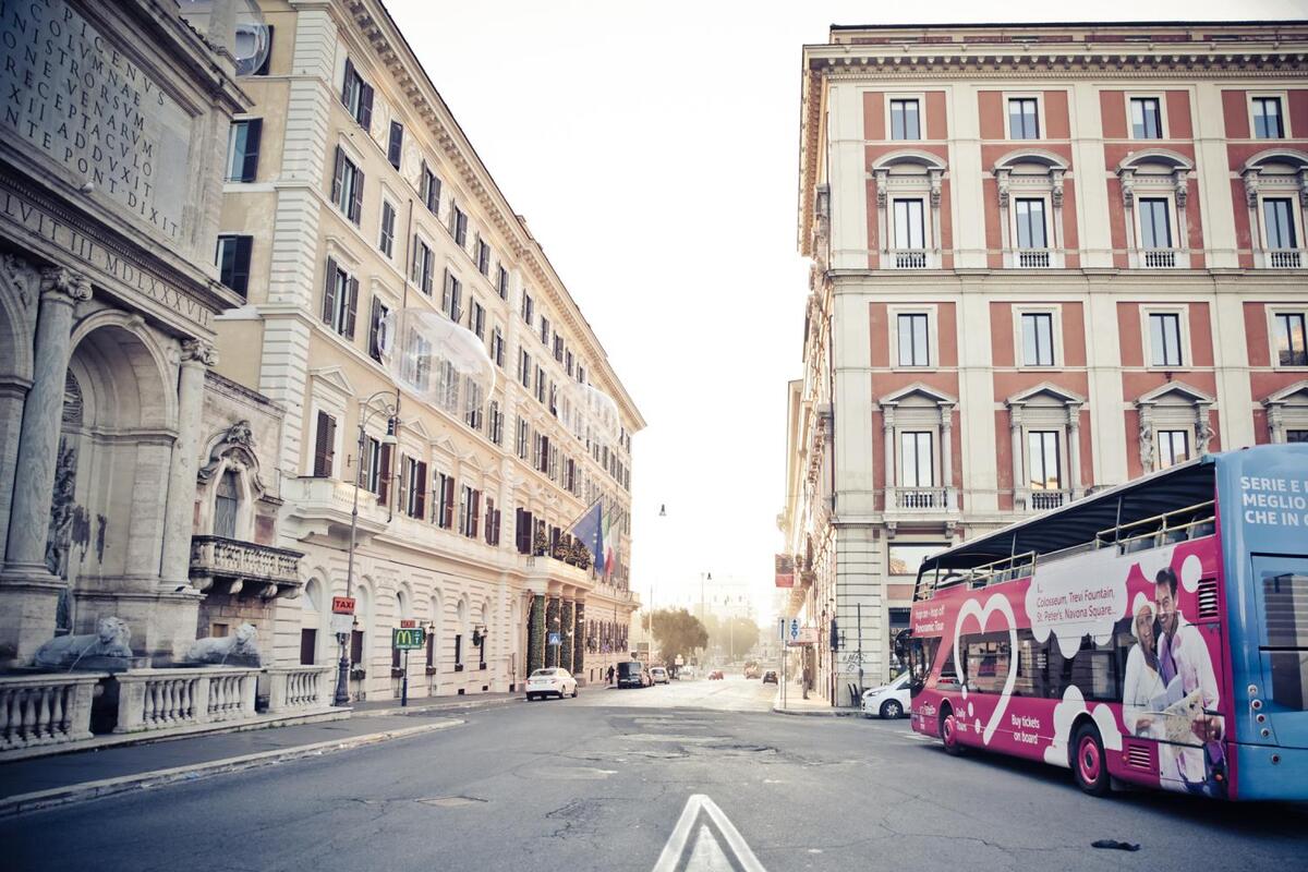 Gray Line I Love Rome