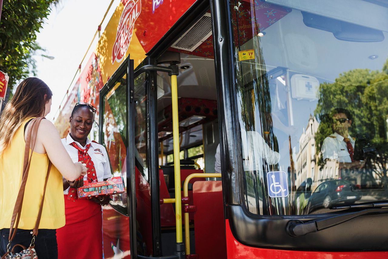 City Sightseeing: Thessaloniki Hop-On, Hop-Off with Vergina-Pella