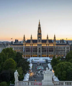 Vienna Sightseeing: Vienna Night Panorama Tour