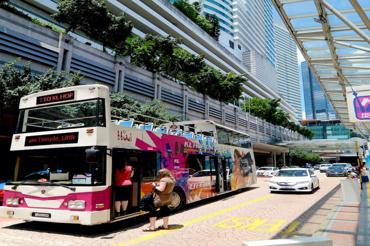 Kuala Lumpur: Hop-On, Hop-Off Bus Ticket