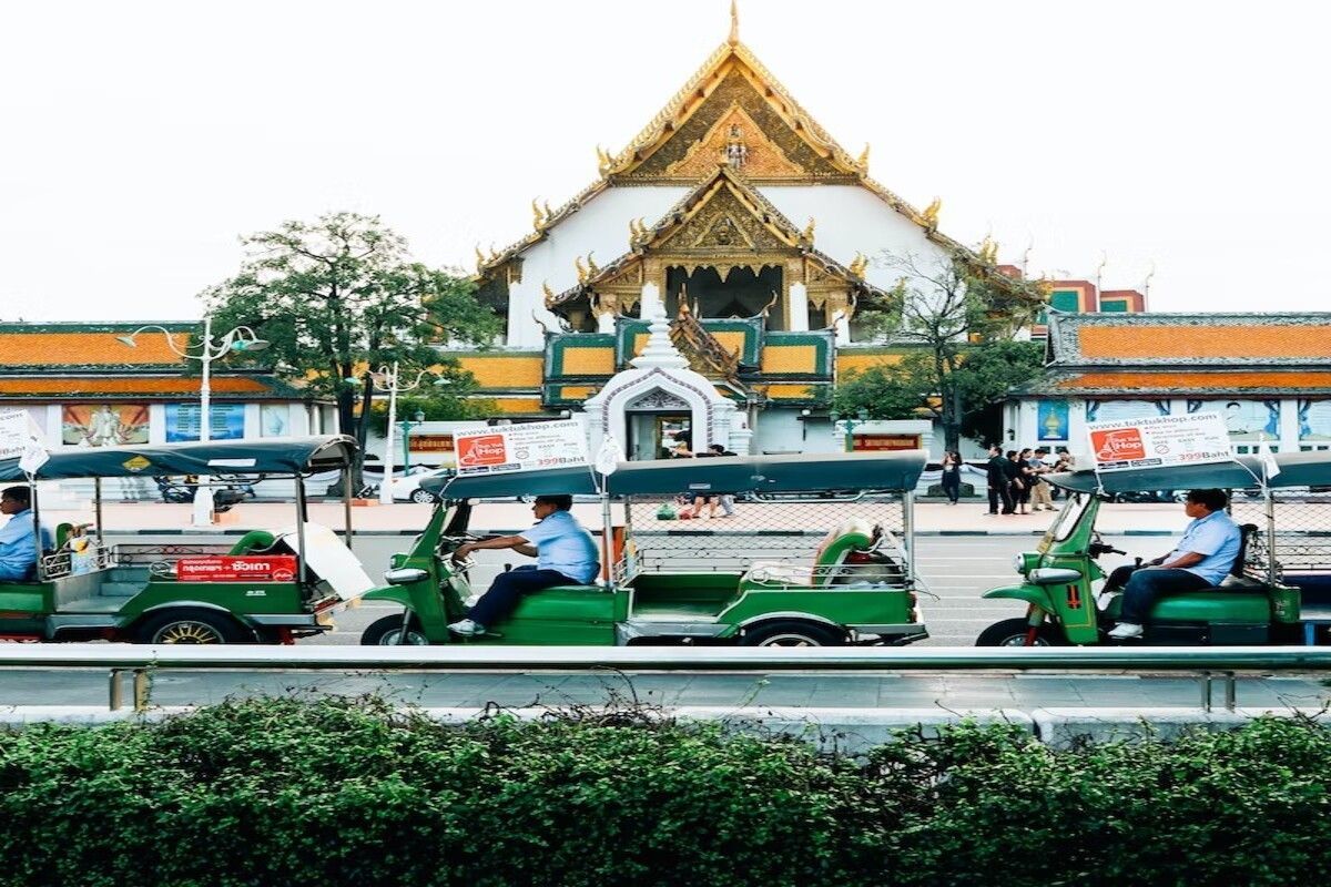 Bangkok: Hop-On, Hop-Off by Tuk Tuk