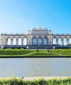 Schonbrunn Palace and Gardens Skip the Line Tour