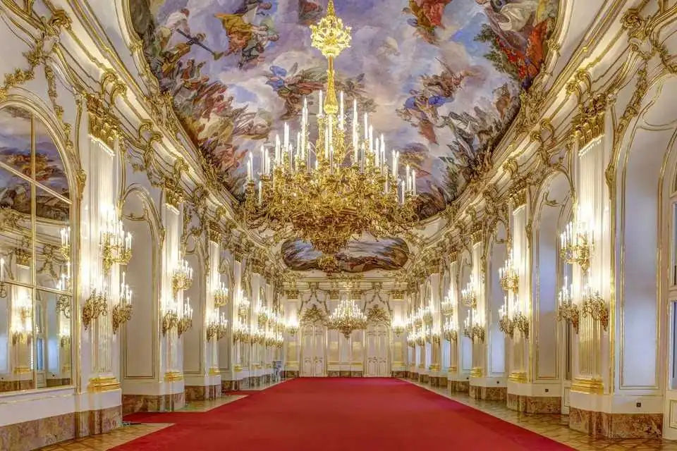 Schönbrunn Palace Tour and Concert Ticket