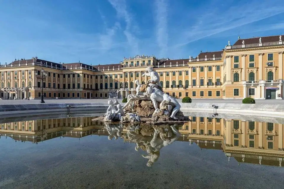 Schönbrunn Palace Tour and Concert Ticket