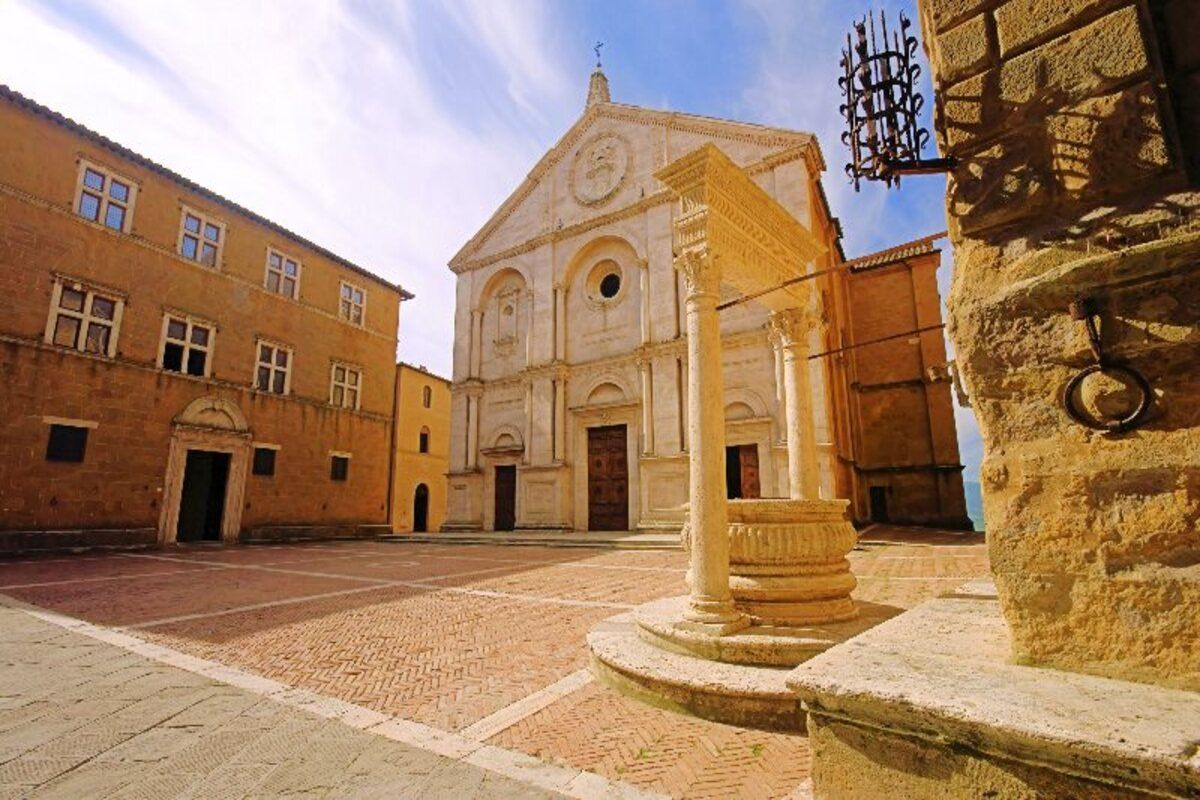 My Tours Italy - Val d'Orcia Original wine tour