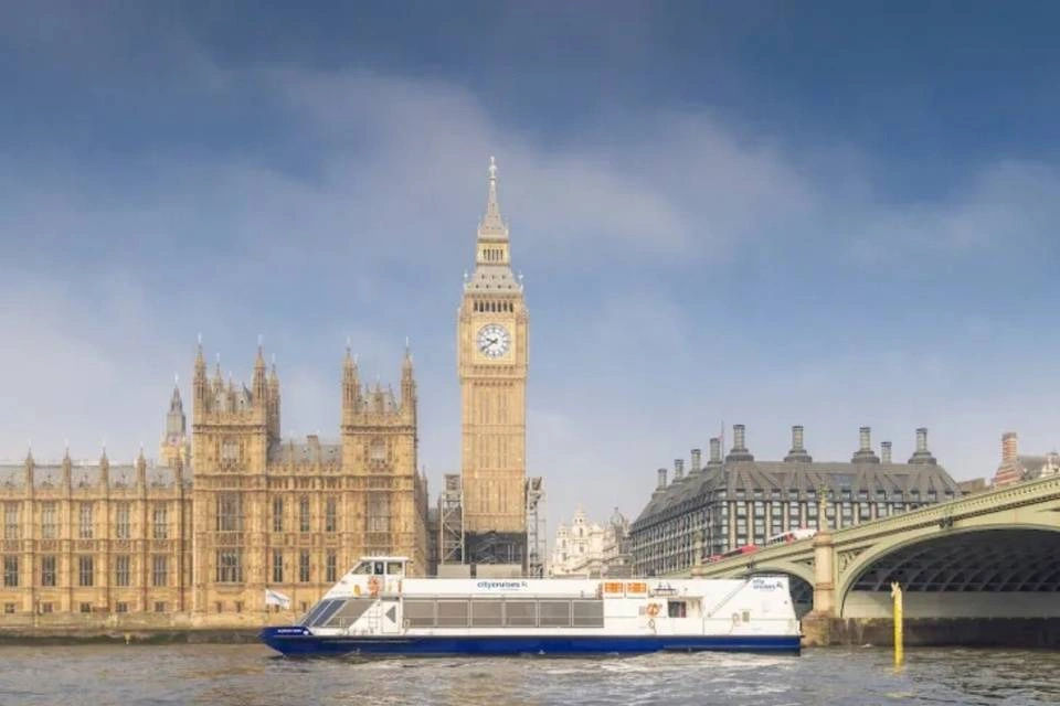 double decker bus london