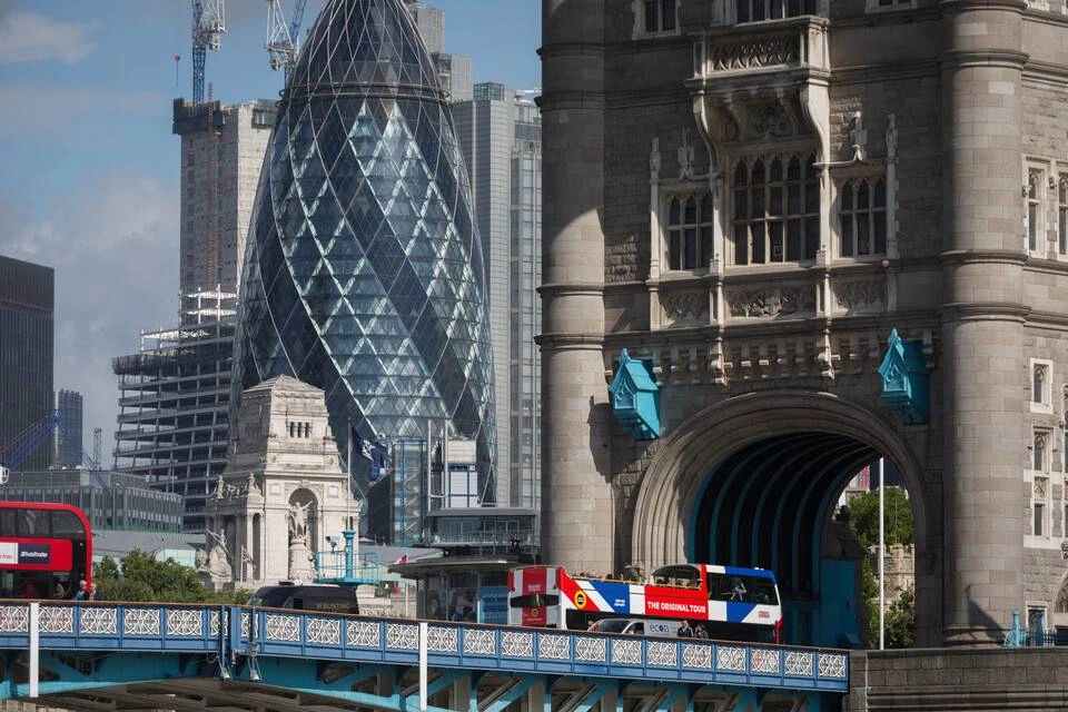 double decker bus london