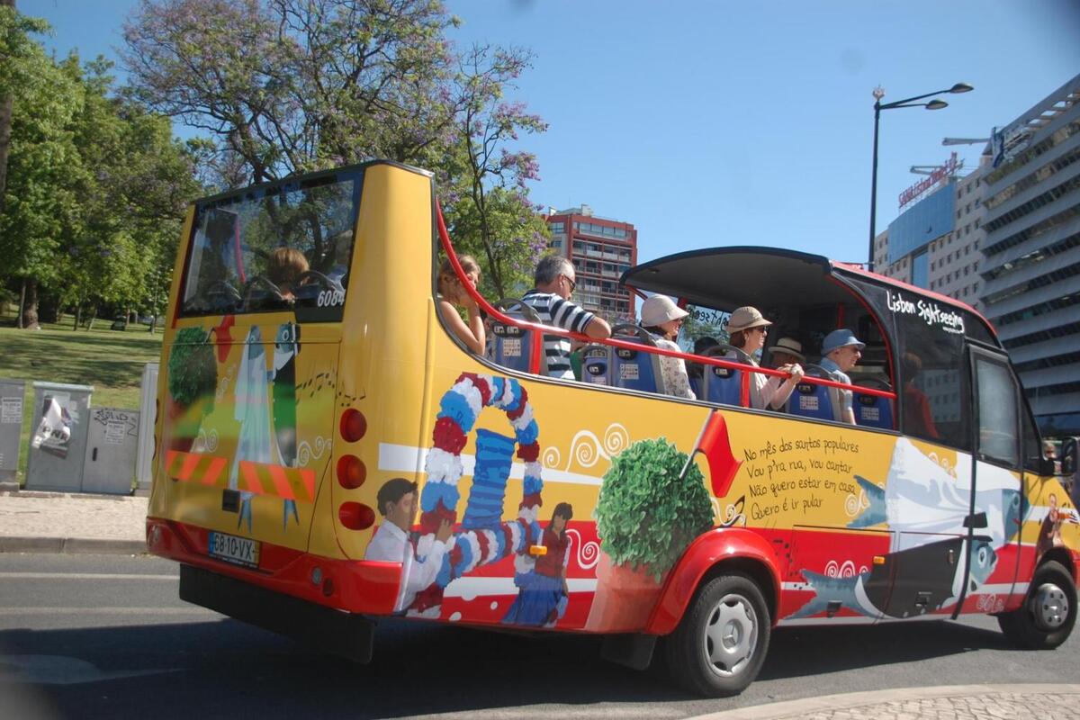 Gray Line: Lisbon Hop-On, Hop-Off Bus Tour | 3 Lines