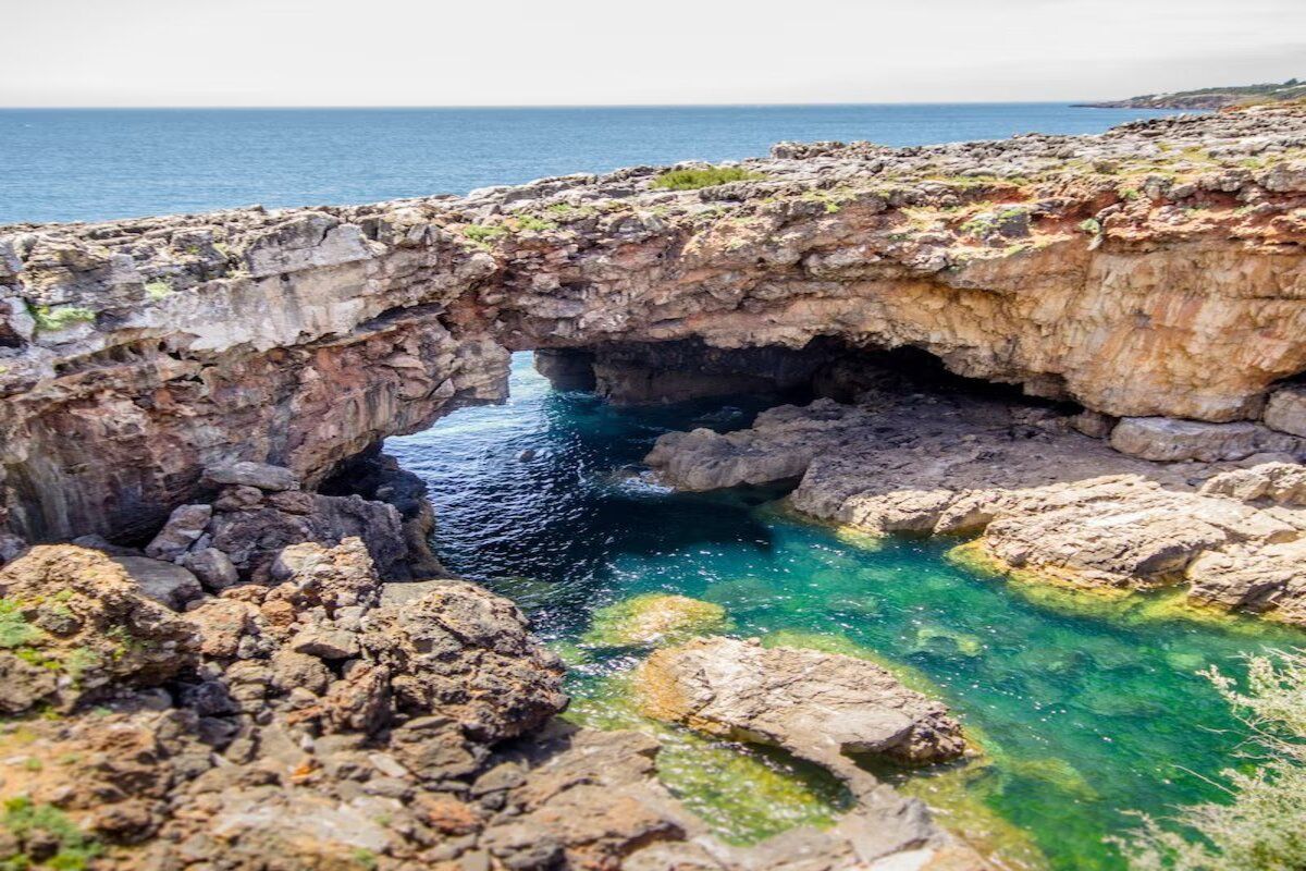 Gray Line: National Sintra Palace, Cascais & Estoril