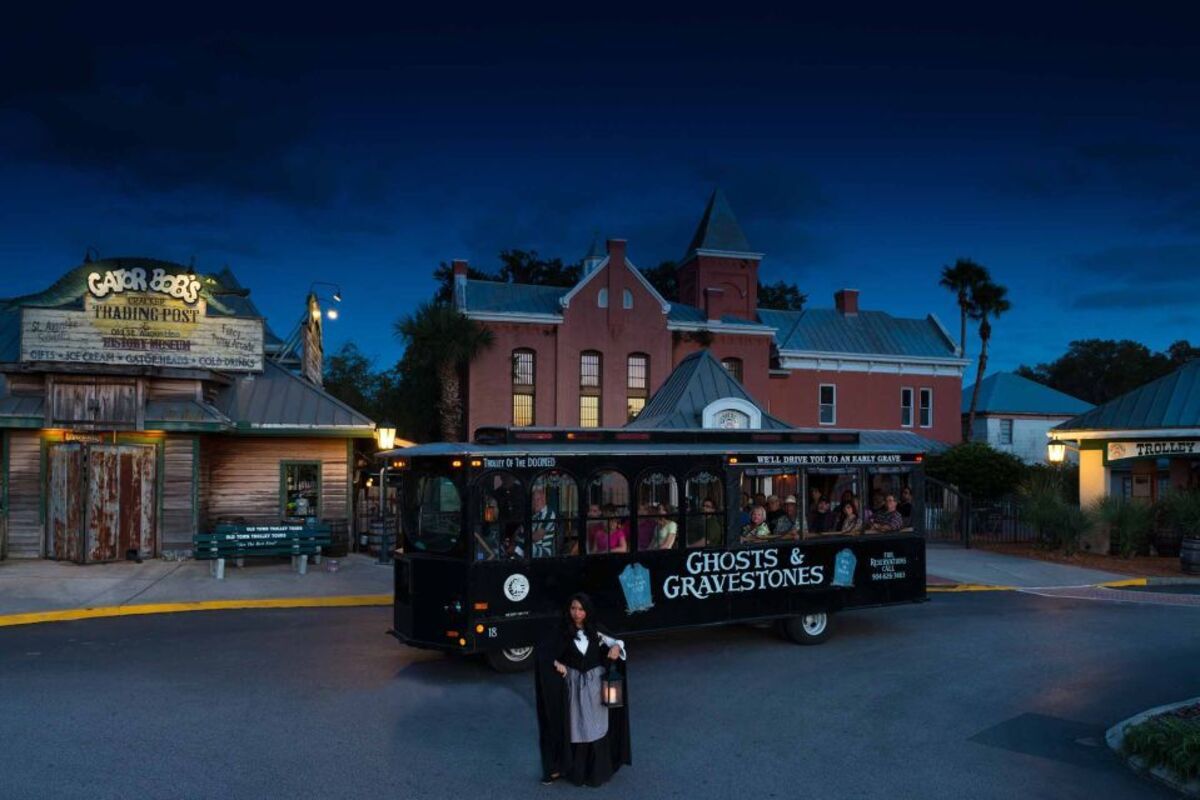 Ghosts & Gravestones Tour St. Augustine