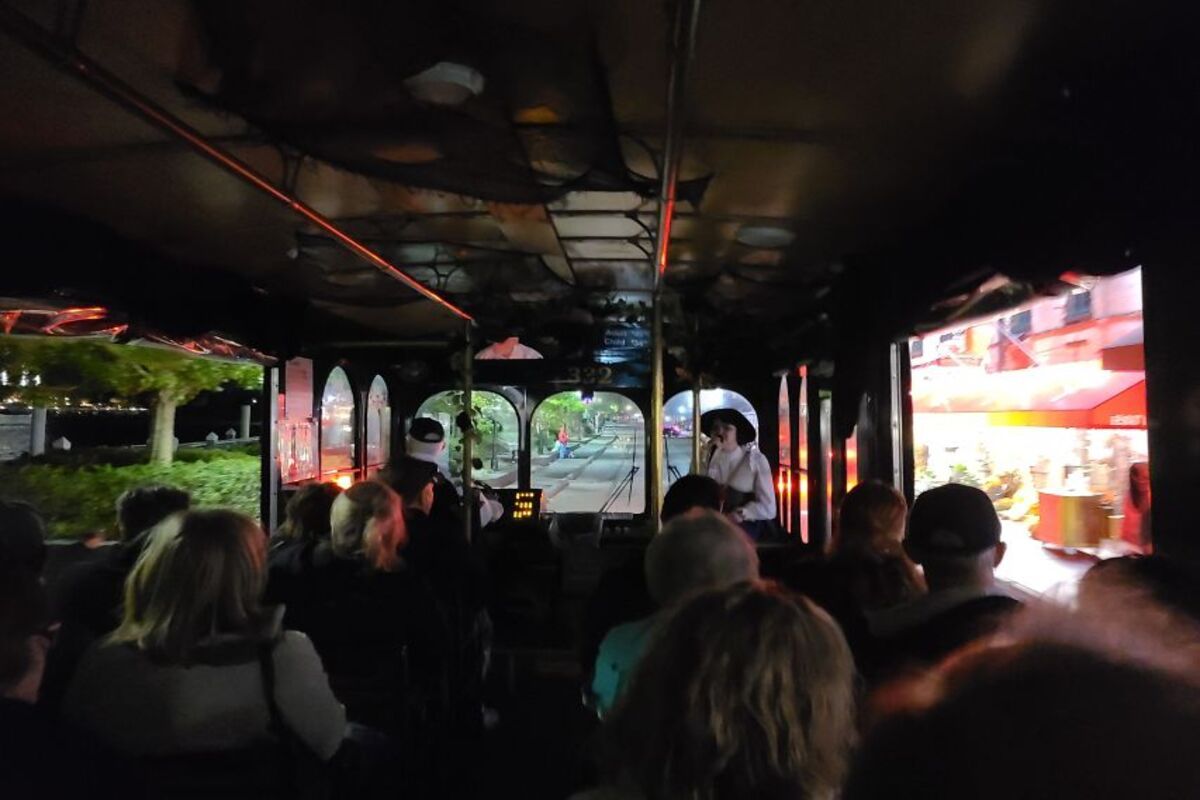 Ghosts & Gravestones Tour Savannah
