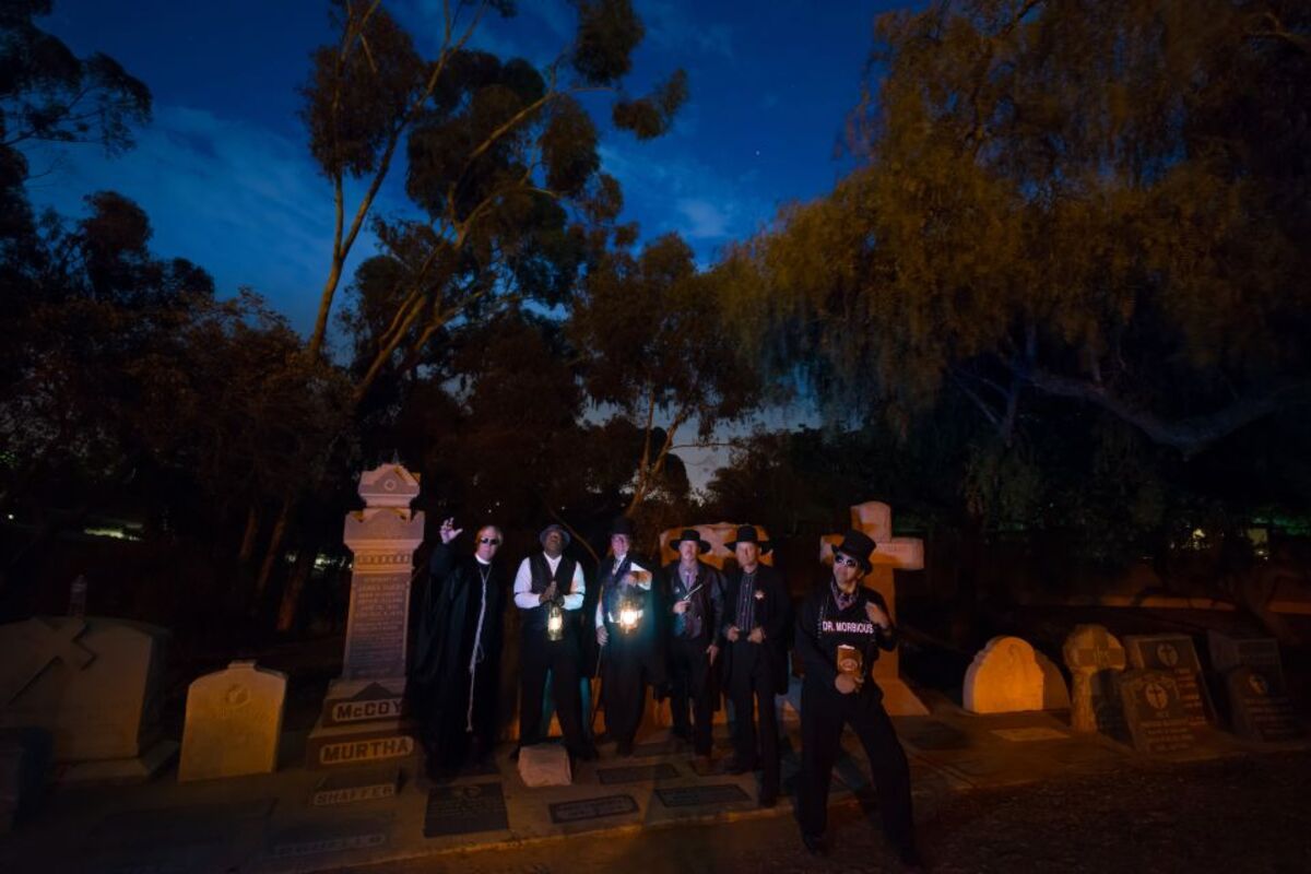 San Diego : Ghosts & Gravestones Tour San Diego