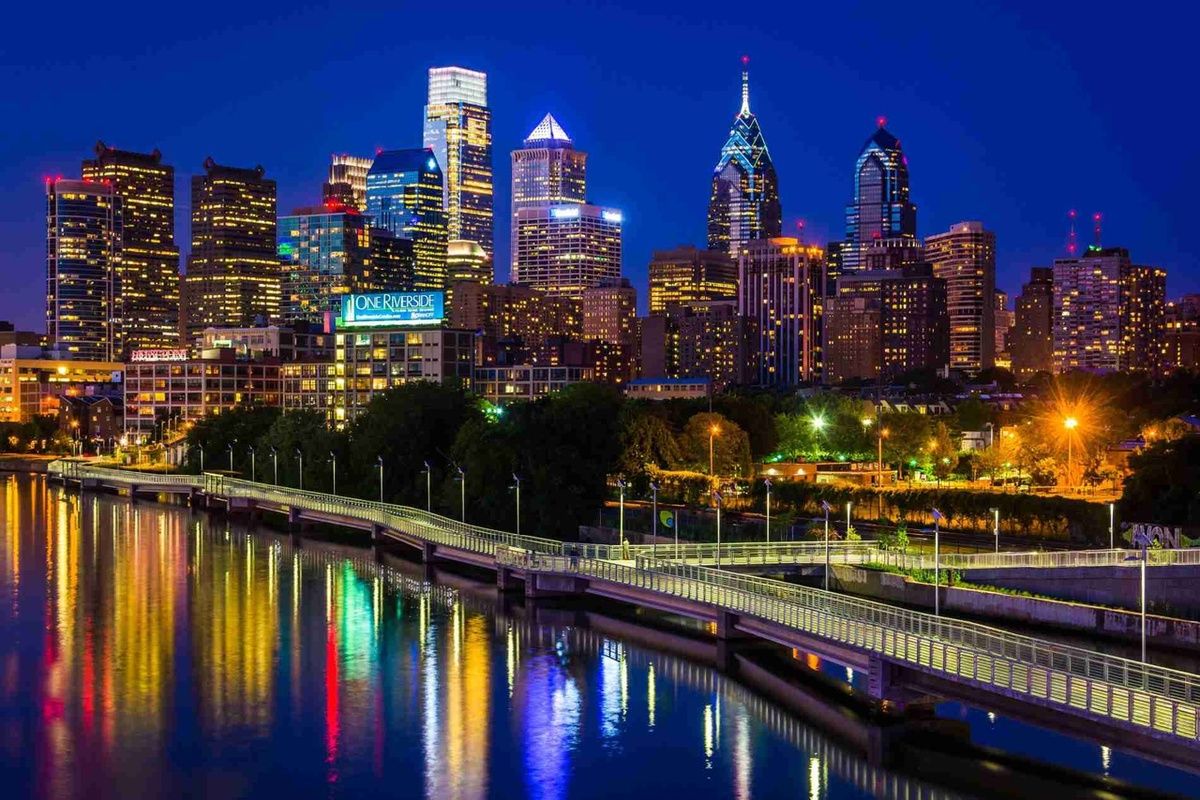 City Sightseeing: Philadelphia Panoramic Night Tour