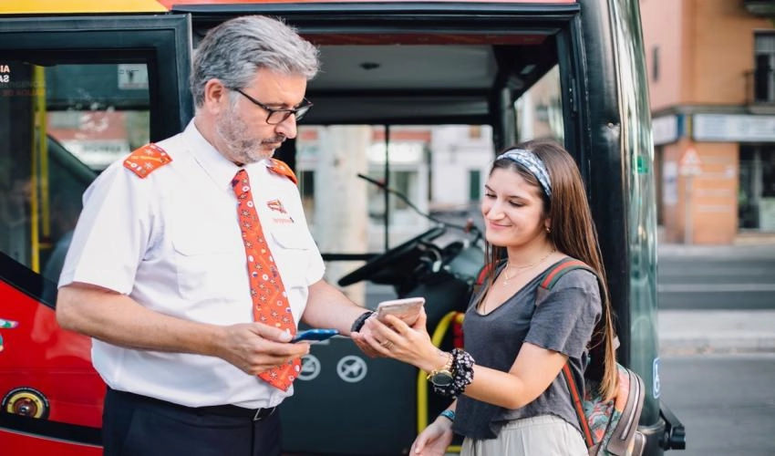 Hop-On Hop-Off Bus Visby Ticket