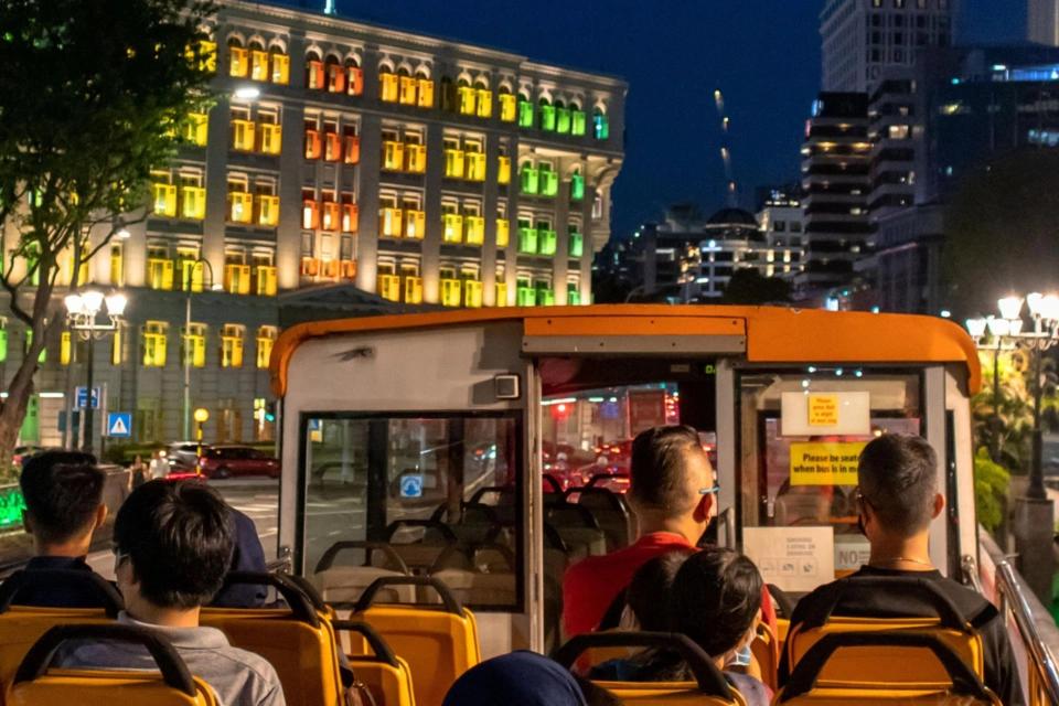 FunVee Singapore: Night Tour by Open-Top Bus