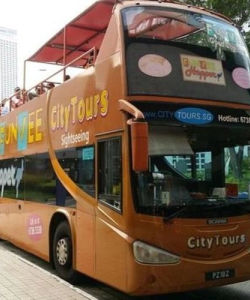 City Tours: FunVee Singapore Hop-On Hop-Off Bus Tour