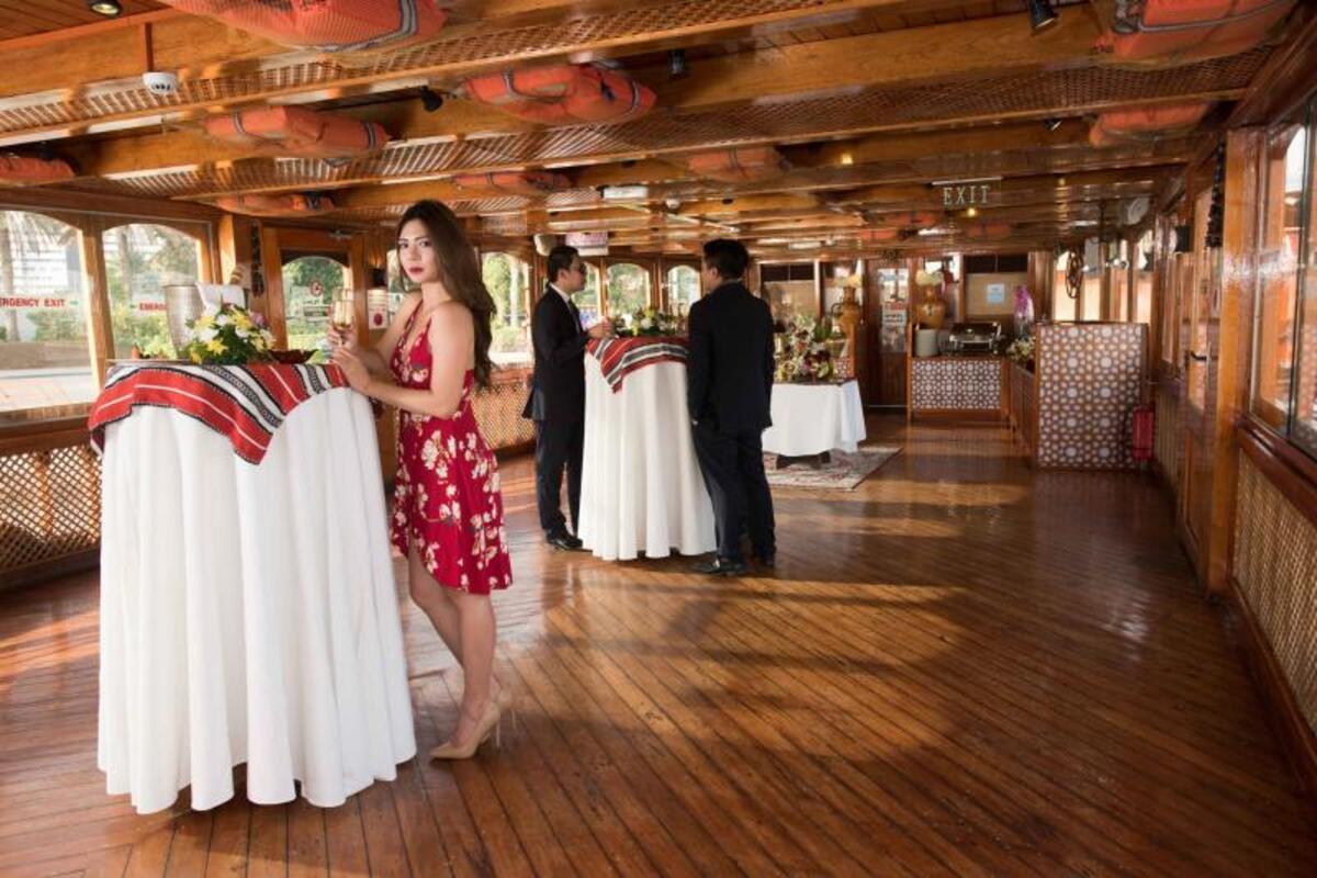Regular Dhow Cruise Dinner in Dubai Creek