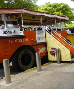 City Tours: FunVee Singapore LAND & SEA Discovery