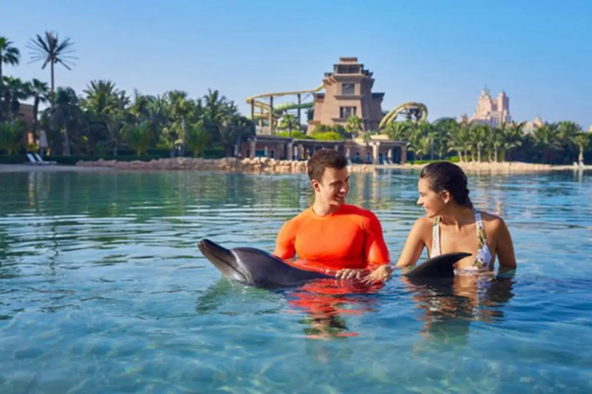 Dolphin Bay Atlantis in Dubai